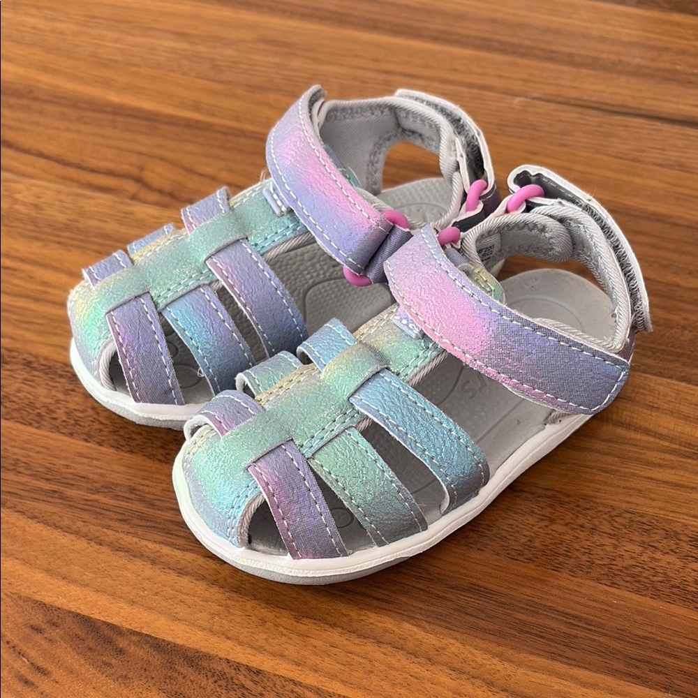 See Kai Run Kids Rainbow Sandals Size 6 VGUC